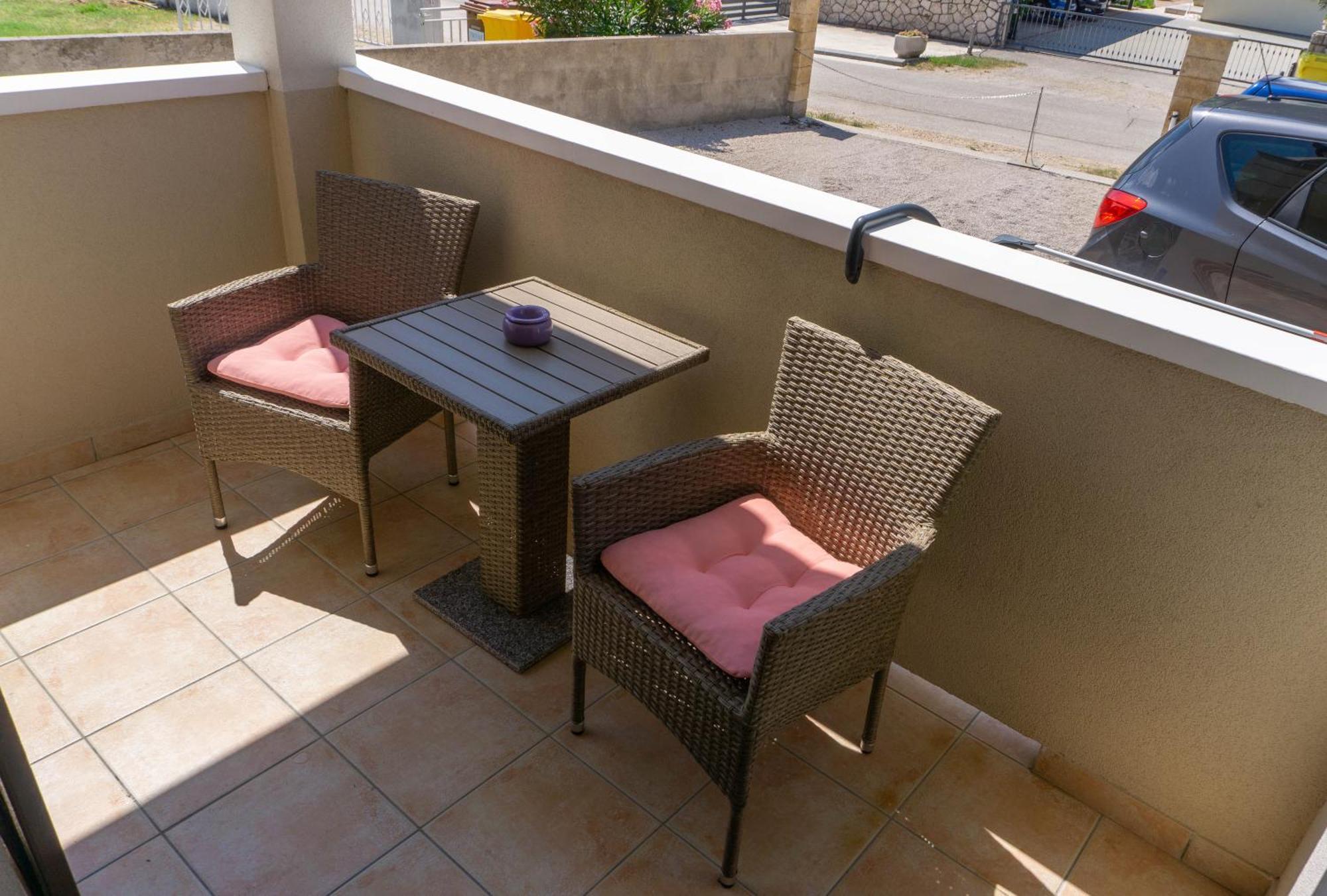 Apartment Jadran Baska Exteriör bild