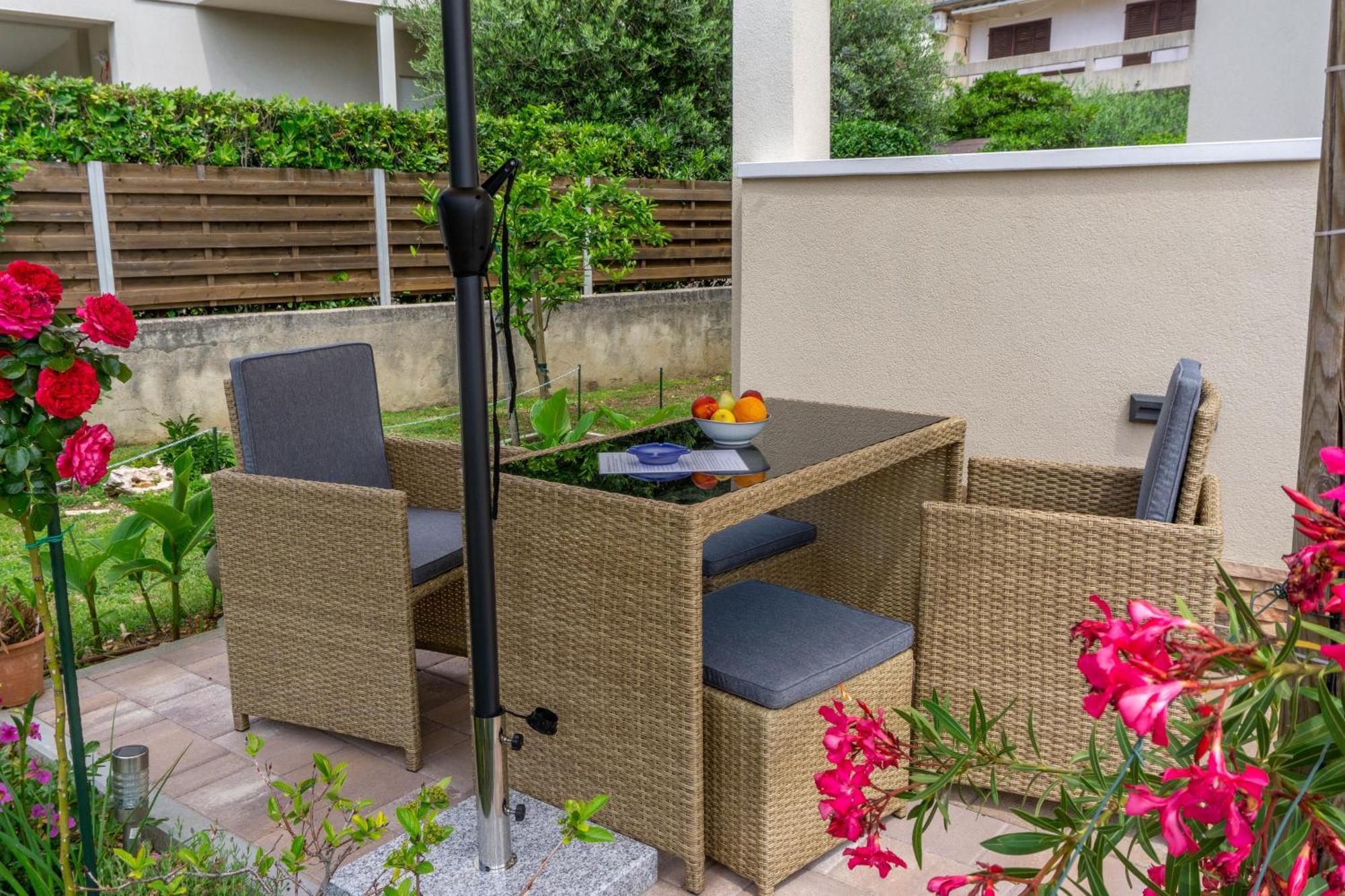 Apartment Jadran Baska Exteriör bild